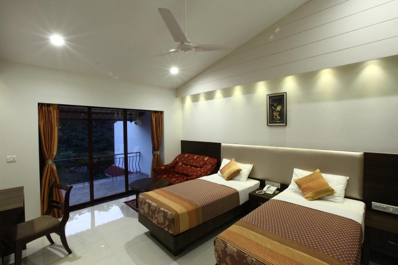 Usha Ascot Hotell Matheran Exteriör bild